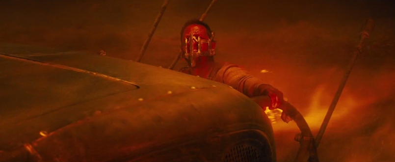 Mad_Max_Fury Road-Trailer_Screenshot_Body_Image_2
