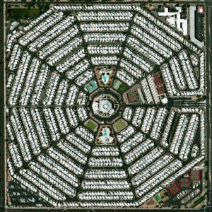 Modest_Mouse-2015-Strangers_to_Ourselves_Cover_Art