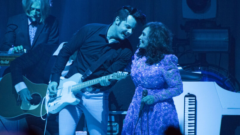 FLOOD Loretta Lynn And Jack White Inducted Into Nashville S Walk Of Fame   Loretta Lynn Jack White 2015 David James Swanson 805x453 