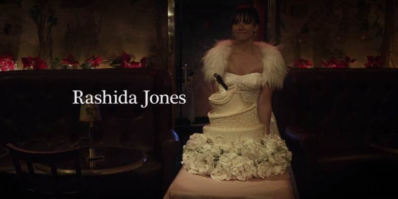 RashidaJones_MurrayChristmas-trailer