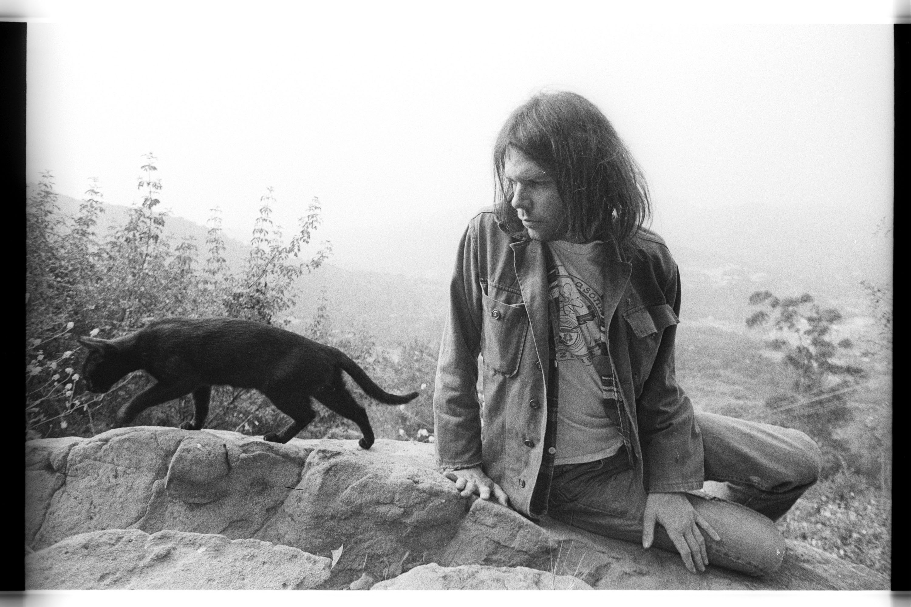 Neil_Young-1975-Henry_Diltz-3