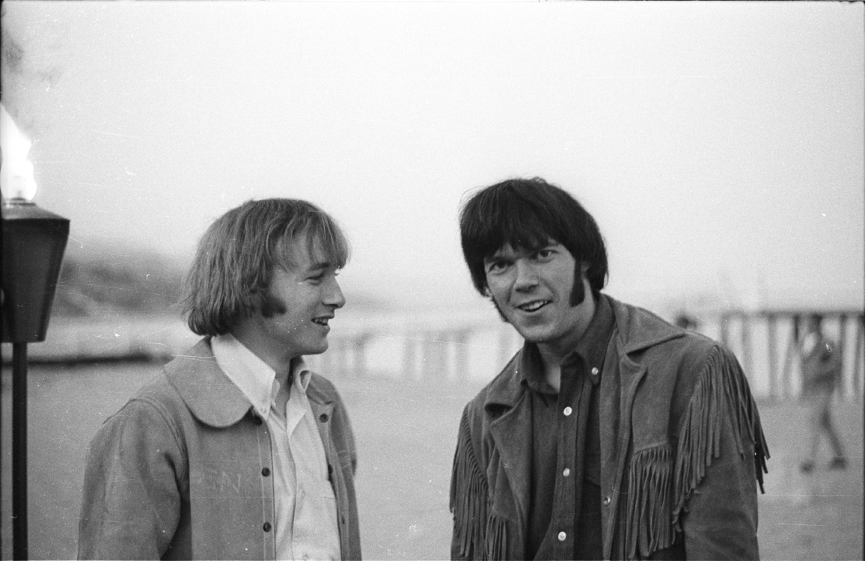 Stephen_Stills-Neil_Young-1966-Henry_Diltz